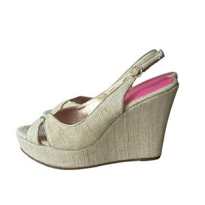 Lilly Pulitzer Elegant Beige and Gold Wedge Sandals size 6